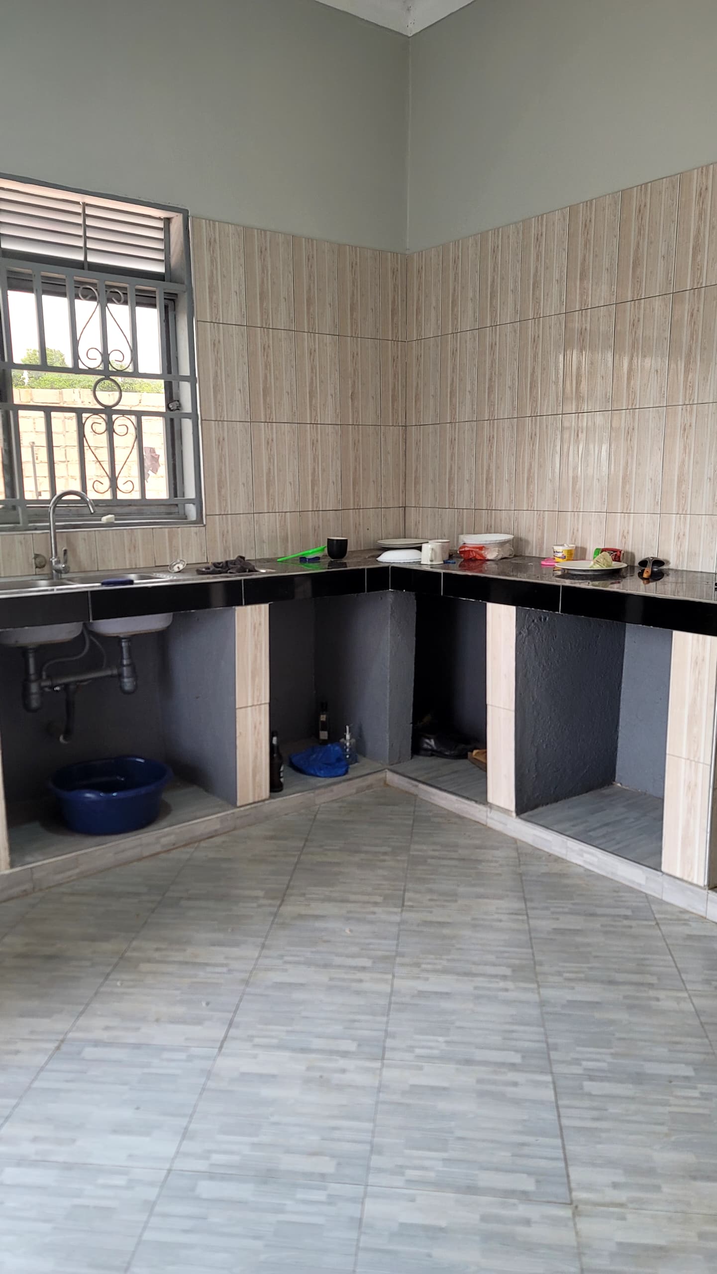 3 Bedroom House for Sale in Kitende Kitovu Entebbe Road