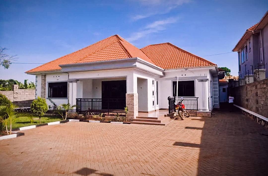 4 Bedroom House for Sale in Kira Kitukutwe