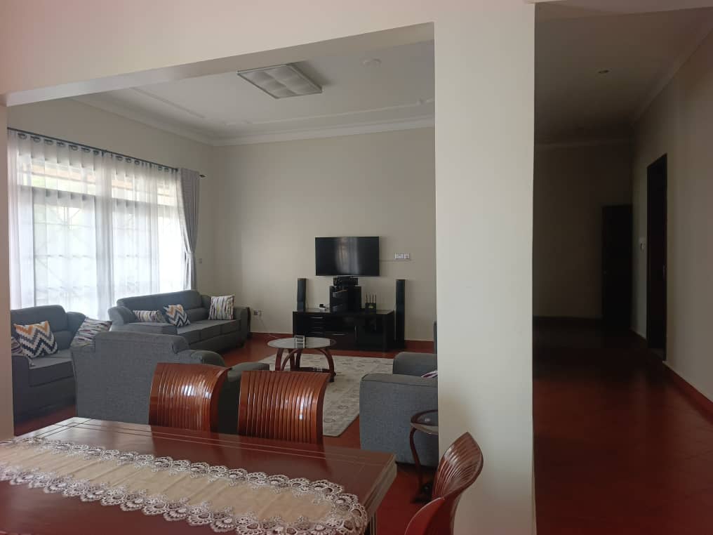 4 Bedroom House for Sale in Kira Mamerito Road