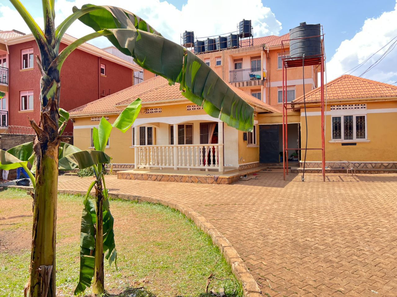 4 Bedroom House for Sale in Kyaliwajala