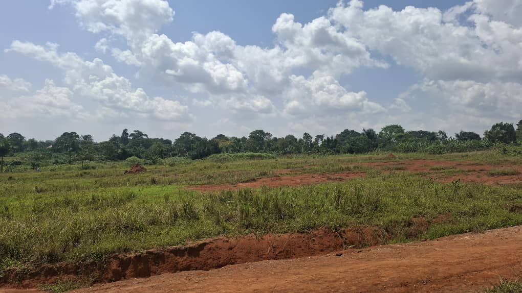 Kiwenda Off Gayaza Road Prime Plot for Sale