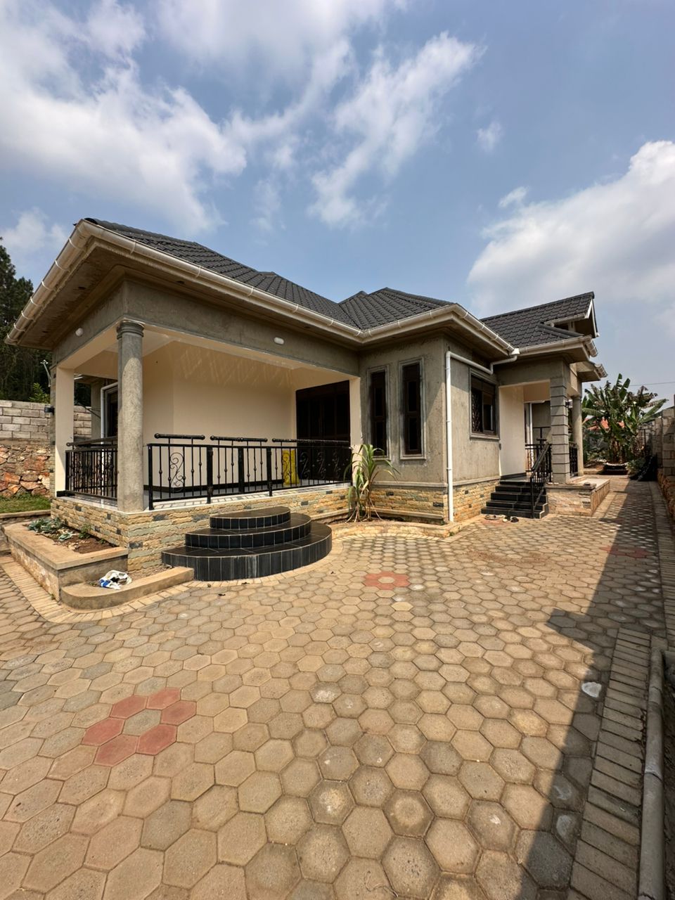 Newly Constructed 4-Bedroom House for Sale in Busukuma (Gayaza Road)
