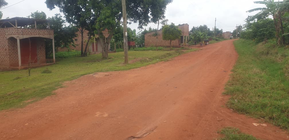 Prime 100x100ft Commercial Plot for Sale in Kiwenda – Bulesa